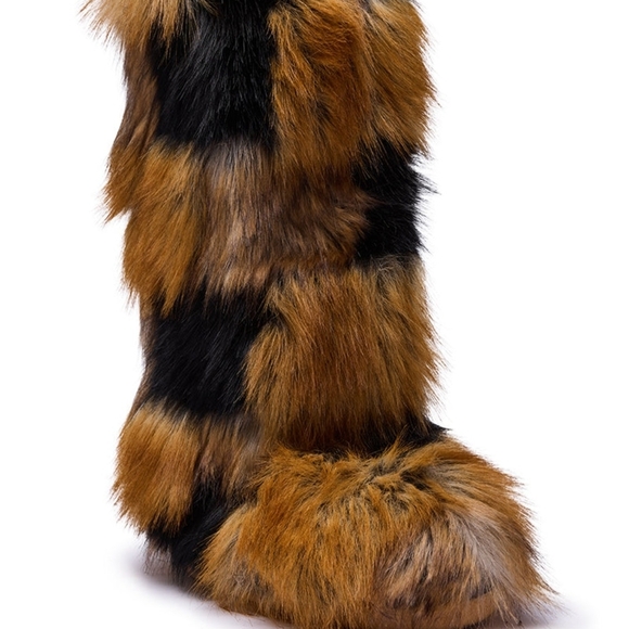 Faux Fur Women's Moccasins - Black and Brown - Picture 4 of 4